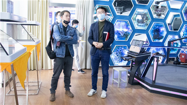 企业进校抢人才,足不出户就好业