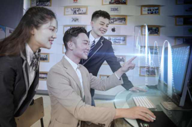 初中毕业学技术,该怎么选学校?