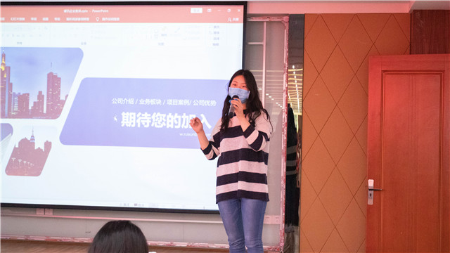 成都睿讯走进新华开展校园专场招聘会!