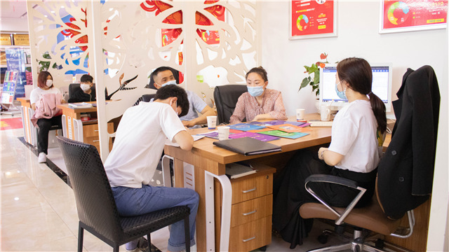 5•1嗨学季|四川新华五一试学体验营火爆开营!