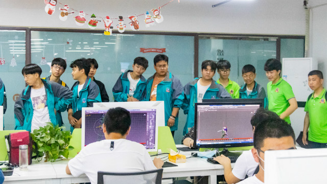 新华名企研学游——艺点科技