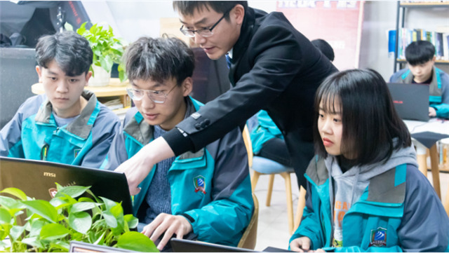 初高成绩不理想,找职校?女生学什么专业好?