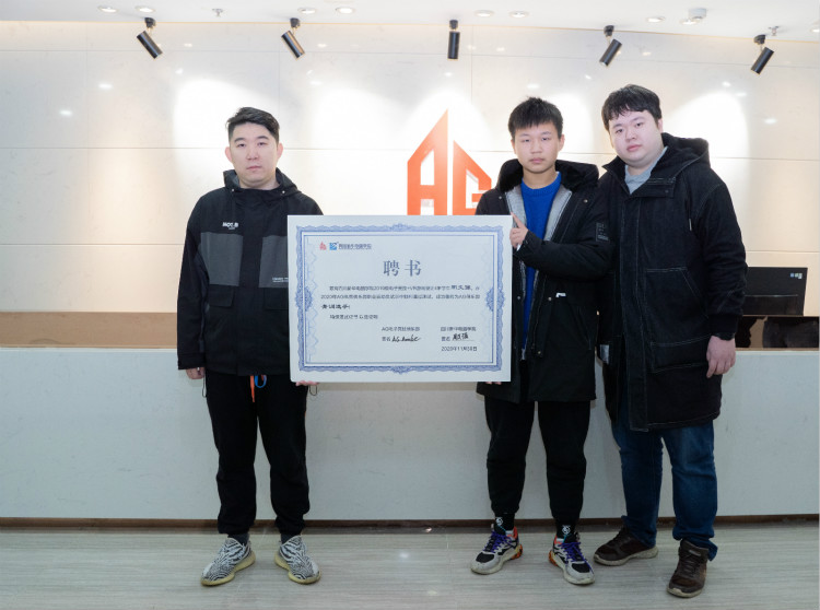 中高考结束选什么专业就业好?让他们告诉你!