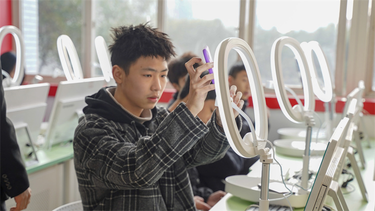 名企定向班开课啦!助力新华学子就业梦!