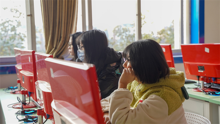 名企定向班开课啦!助力新华学子就业梦!