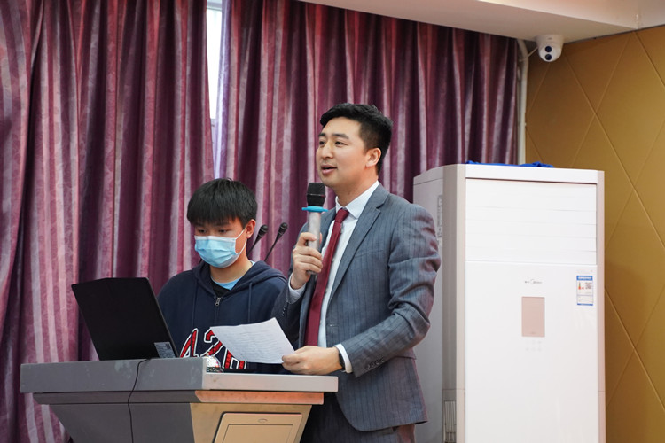 2022年春季毕业典礼暨优秀毕业生表彰大会圆满礼成