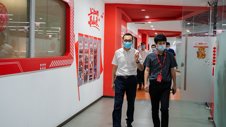 新华学子赴京东实习,实地感受工作魅力