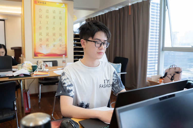 成功学子|韬厉奋发,踵事增华