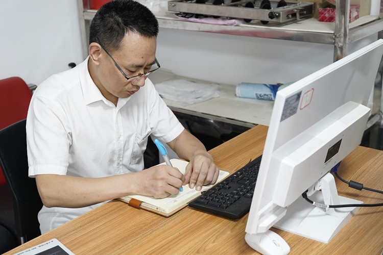 开学季,新华有话对你说......