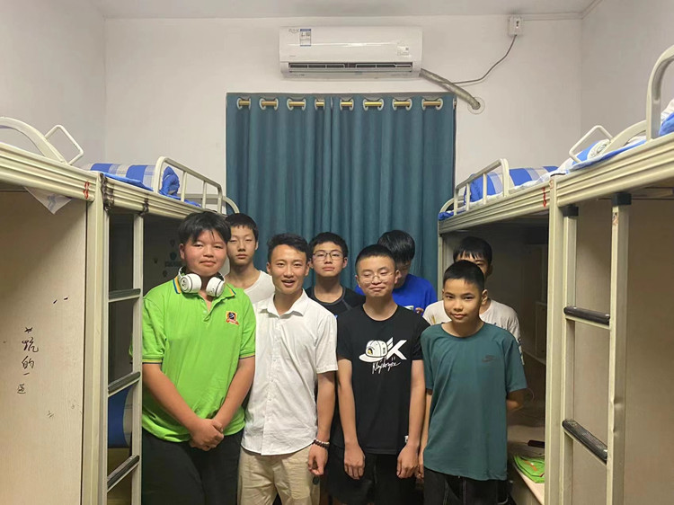 我负责雨露阳光,你负责茁壮成长