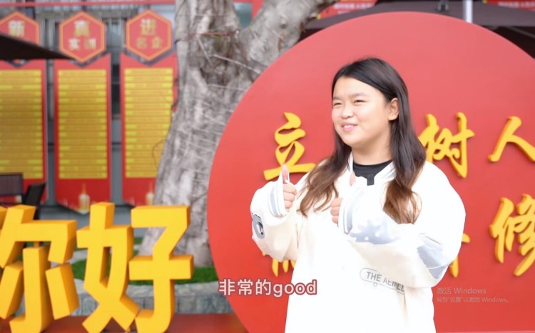 新生故事|再聚新华,共诉情谊