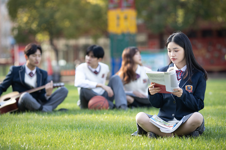 开学半个多月还能转学吗?想转学到哪个学校好?