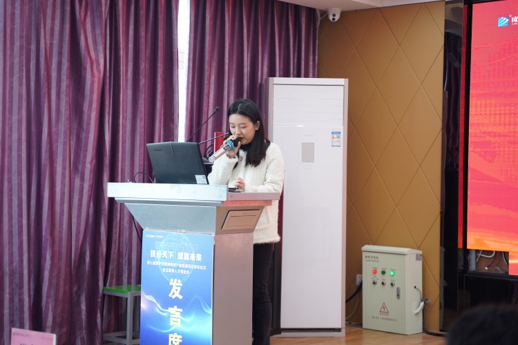 校企共建铸未来!22级秋季VR动漫游戏开班典礼圆满礼成