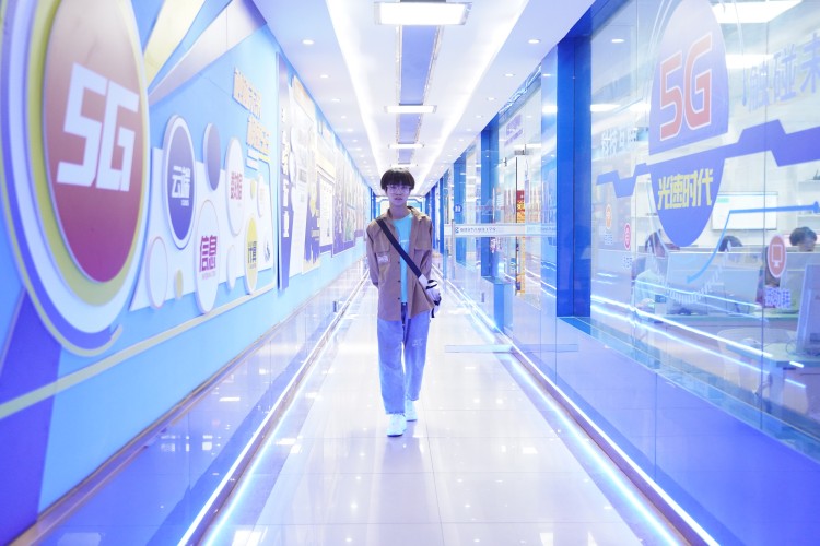 新生学子|再抉择,跟随父母重拾梦想!