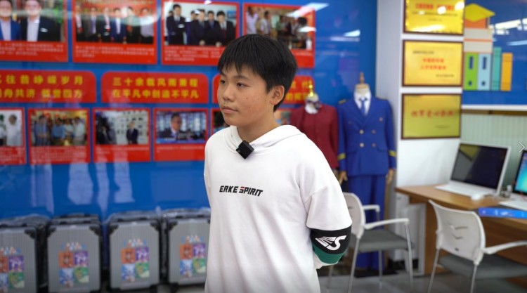 转校来新华,用爱灌溉未来