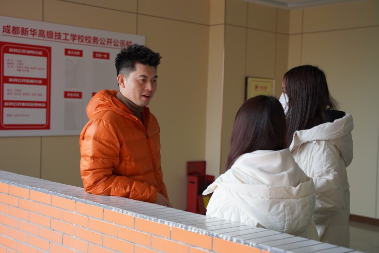 桃李满天下,春晖遍四方