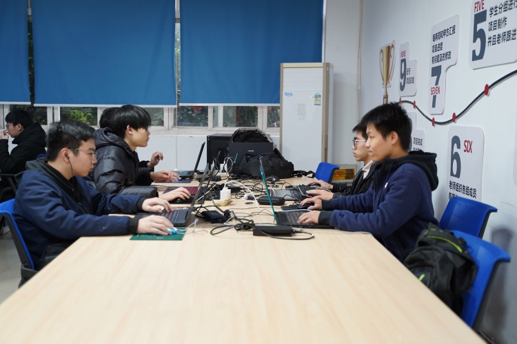 优秀学子|重返母校,再拾梦想