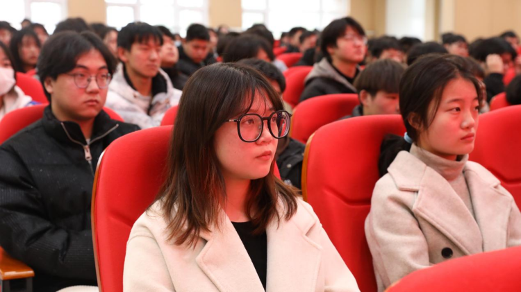 亲授顶尖技能,世界技能大赛首席专家叶维中走进新华!