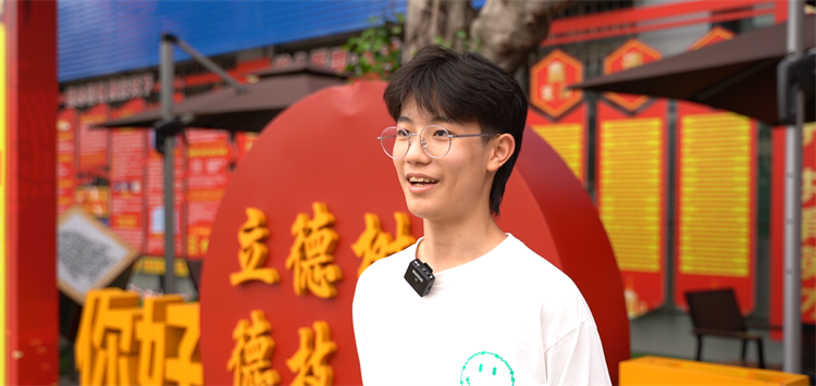 电竞少年:以热爱为青春正名,以拼搏为梦想加冕