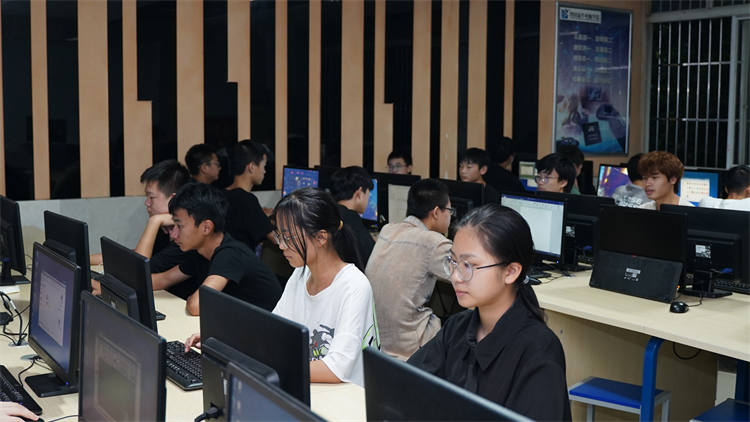 军训后开学第一周,一起来看活力满满的大家