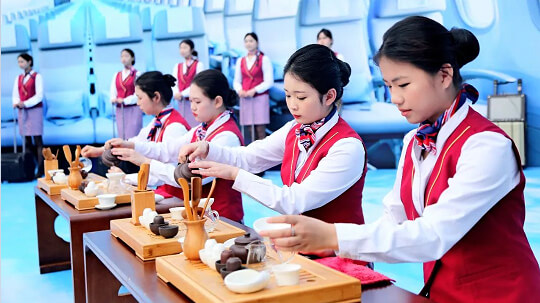 <b>邀请赛在我校圆满闭幕，新华学子勇夺佳绩</b>