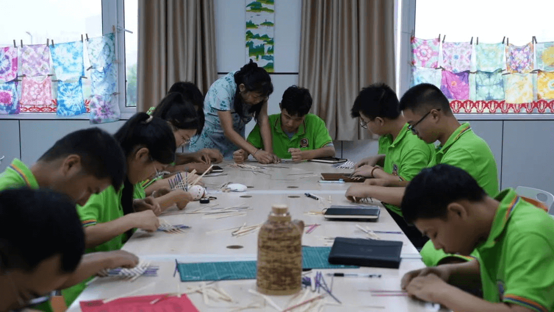 初入新华的他们,在学校学习生活怎么样?