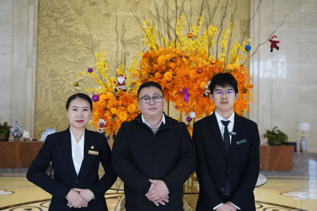 明晰职业规划:酒店行业大咖走进成都新华