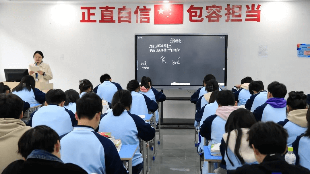 在严峻的就业环境中,为什么职校生更具优势?