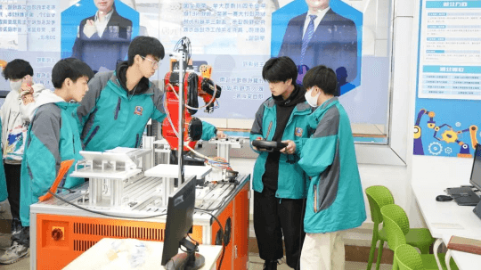 <b>2025年春季学位告急，千万不能错过春季报名！</b>