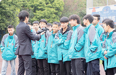 四川新华电脑学院无人机实训基地