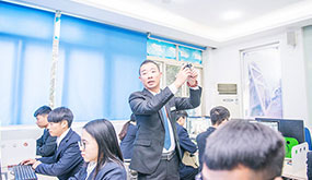四川新华电脑学院实训环境