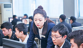 四川新华电脑学院实训环境
